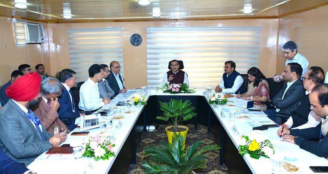 J&K banking sector reviewed as RBI deputy governor calls for credit growth
