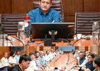 Javid Dar wows to strengthen mandi infrastructure, improve facilities for growers, traders, labourers