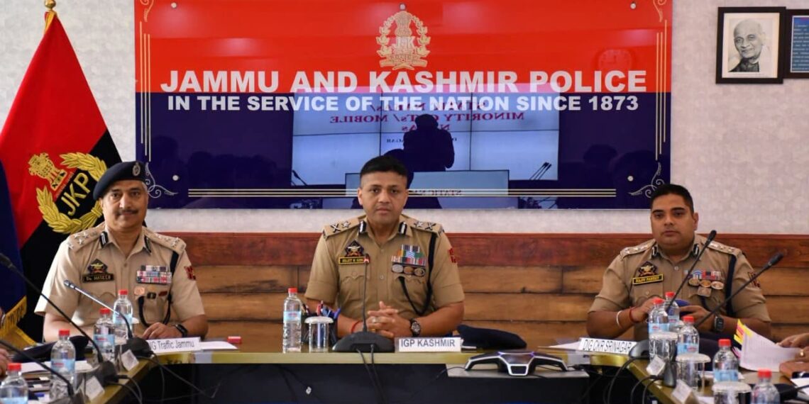 IGP Kashmir reviews Srinagar security grid