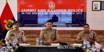 IGP Kashmir reviews Srinagar security grid