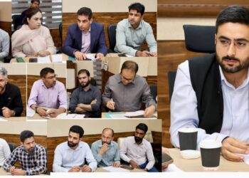DC Srinagar reviews progress of ongoing, proposed Disaster mitigation projects, measures