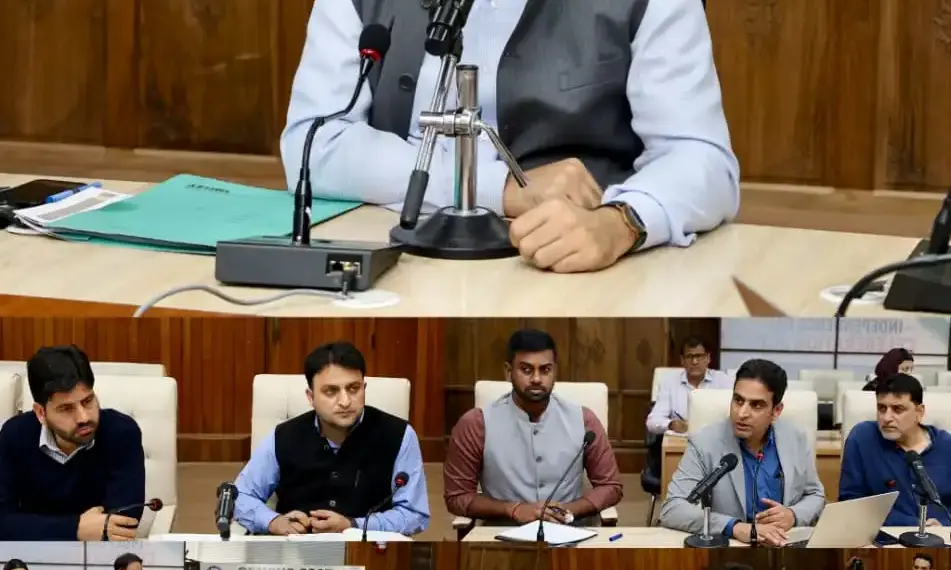 DC Srinagar chairs District Road Safety Committee meeting