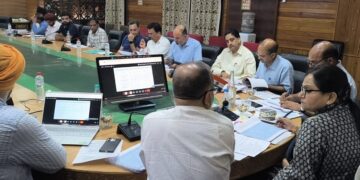 Nitu Gupta reviews implementation of Agriculture Department, allied institutions