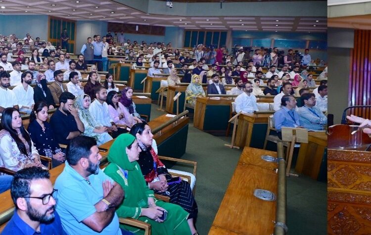 Doctors last ray of hope for patients: CM Omar