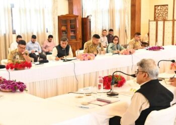 Maintain sustained pressure on terror networks: LG Sinha directs top security brass