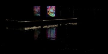 Dal Lake turns into open-air cinema with floating screen