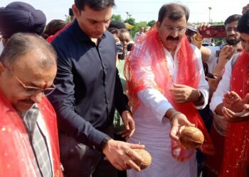 JMC lays foundation stone for 36 new shops at Bhagwati Nagar