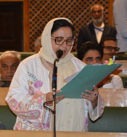 Govt committed to strengthen health infrastructure: Sakeena Itoo