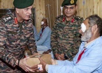 Army Chief visits Tangdhar, interacts with patients at mega eye surgery camp
