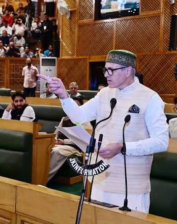 Can’t make every destination Gulmarg, build Gondolas everywhere: CM Omar