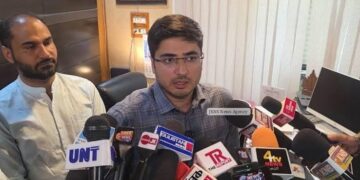 Commissioner SMC launches online waste bin booking service for Srinagar city