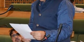 Javid Dar lays CAG Reports in Assembly