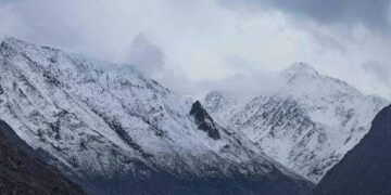 Kashmir upper reaches receive season’s first snowfall, rain lashes plains 
