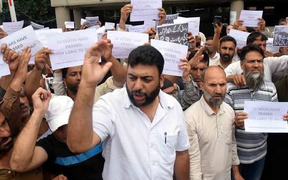 Daily wagers demand time-bound regularisation