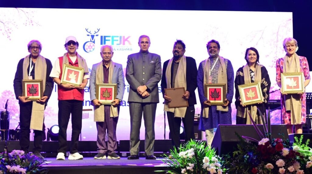 Kashmir has completely changed from 90s: Filmmakers at Gulmarg