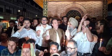 BJP organises ‘Ashirwad Ka Diya’ prog at Lal Chowk to mark PM Modi’s birthday