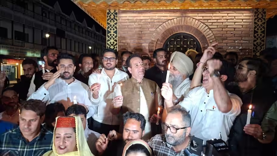 BJP organises ‘Ashirwad Ka Diya’ prog at Lal Chowk to mark PM Modi’s birthday