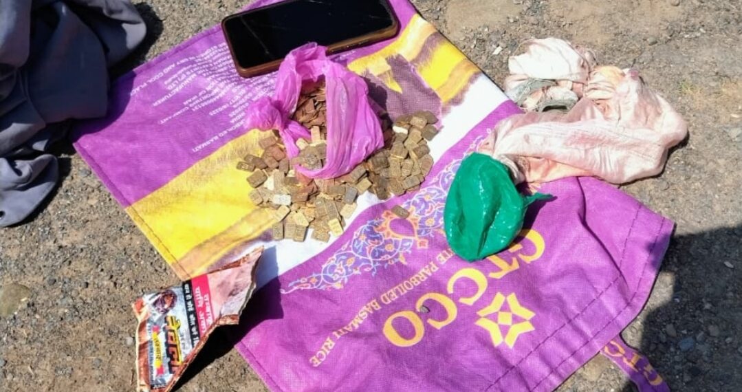 Police recover 658 gold-like biscuits during naka checking in Qazigund