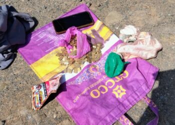 Police recover 658 gold-like biscuits during naka checking in Qazigund