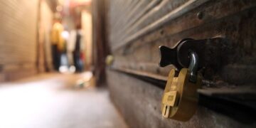 Locked Agri store leaves Tullamulla farmers in distress