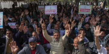 Daily-wagers to gherao Assembly on Sept 28 over regularisation, wages