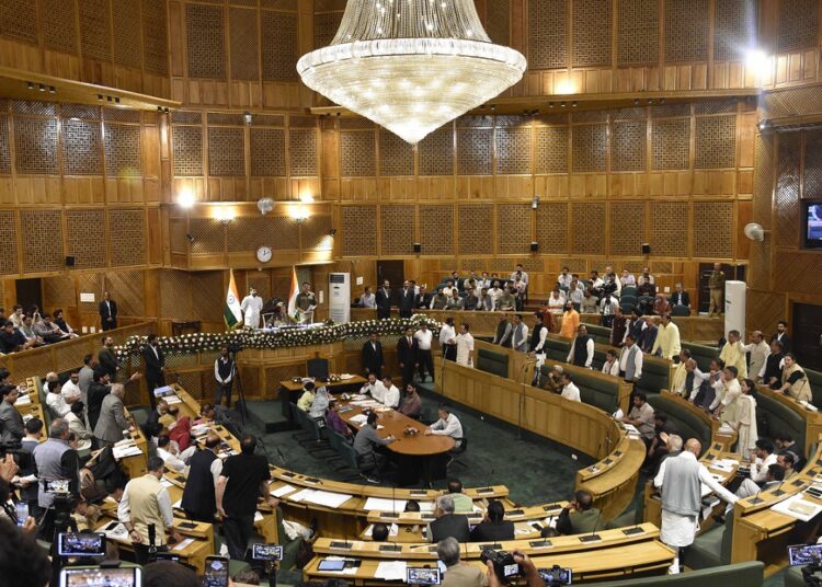 Uproar in Assembly over free gas cylinder scheme