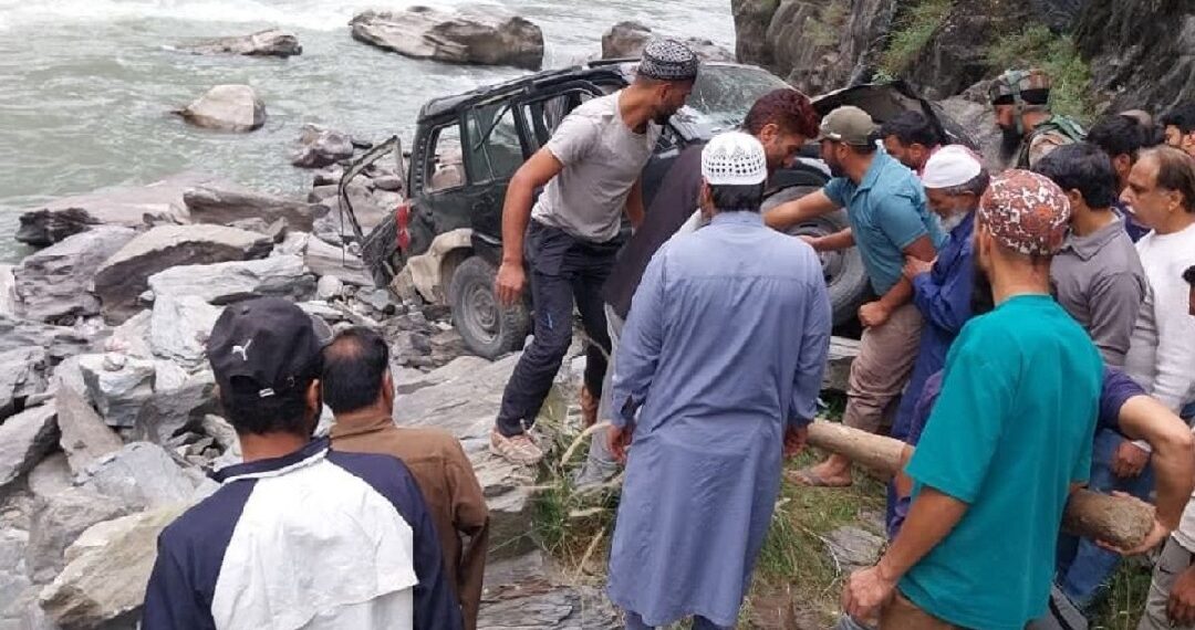 9-year-old among 5 killed, 8 injured in Karnah accident