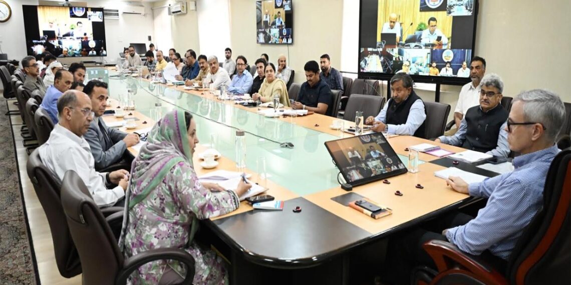 Address gaps in manpower, equipment, infra: CM to Health Dept
