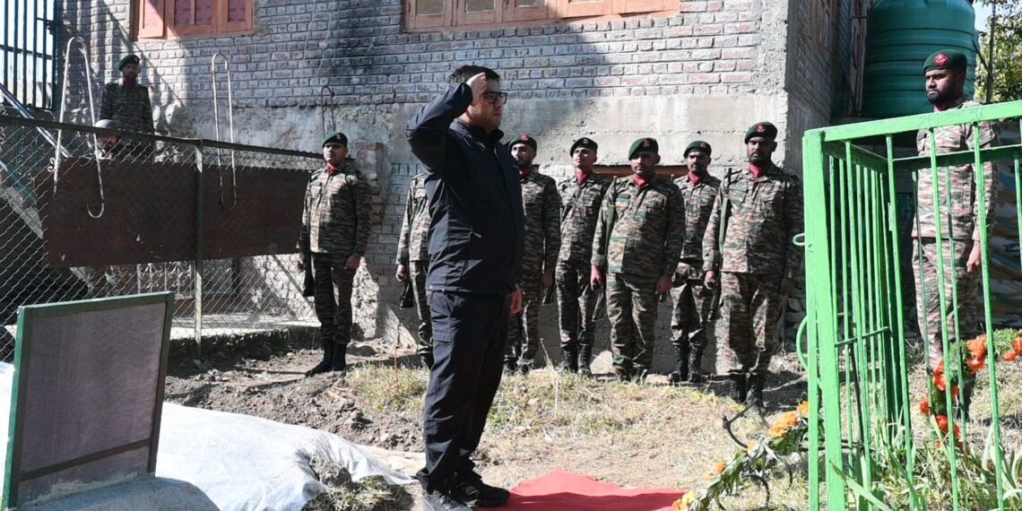 DC Kupwara pays homage to rifleman Bashir Ahmad Lone on martyrdom anniversary