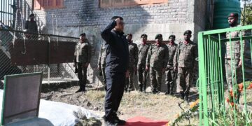 DC Kupwara pays homage to rifleman Bashir Ahmad Lone on martyrdom anniversary