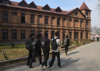 ‘Graduate numbers in J&K colleges fall by over 22%’