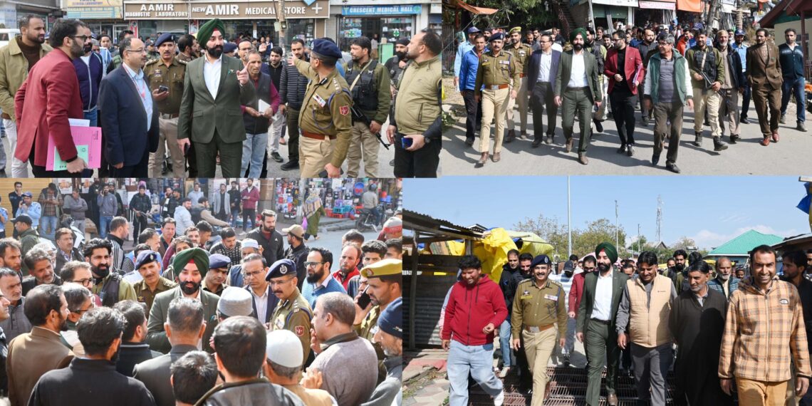 DC Shopian, SSP tour Town to review traffic management