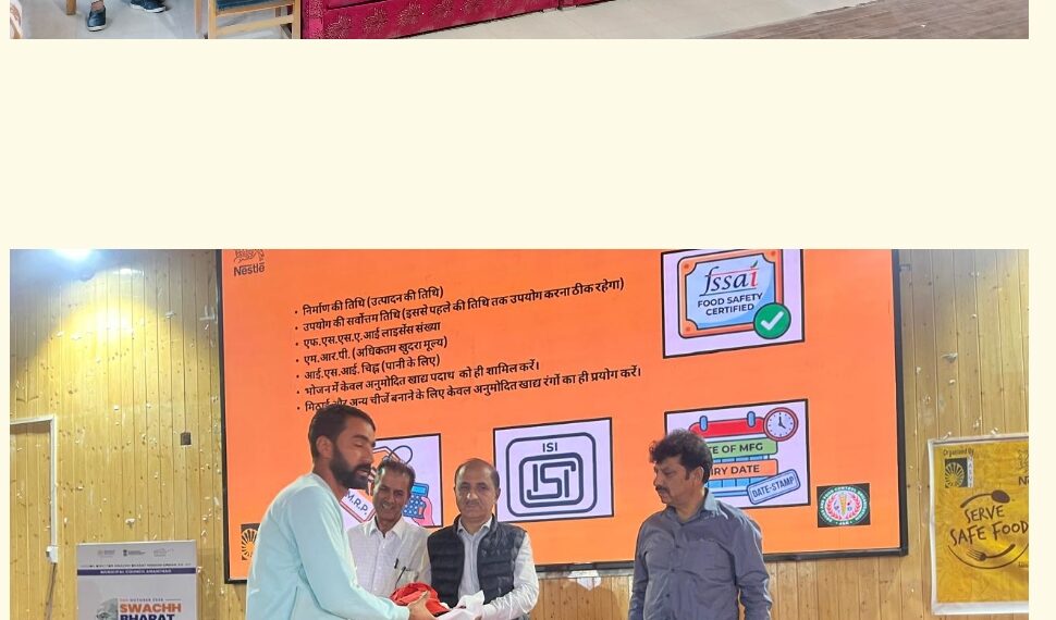 FDA conducts FoSTaC training for street food vendors in Anantnag