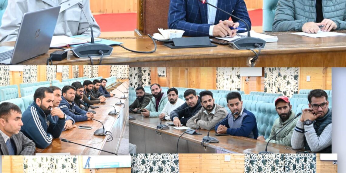Information Department Kulgam organises Media Interaction