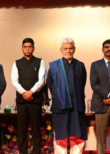 LG felicitates SSF personnel for role in ‘Drug-Free J&K Campaign’