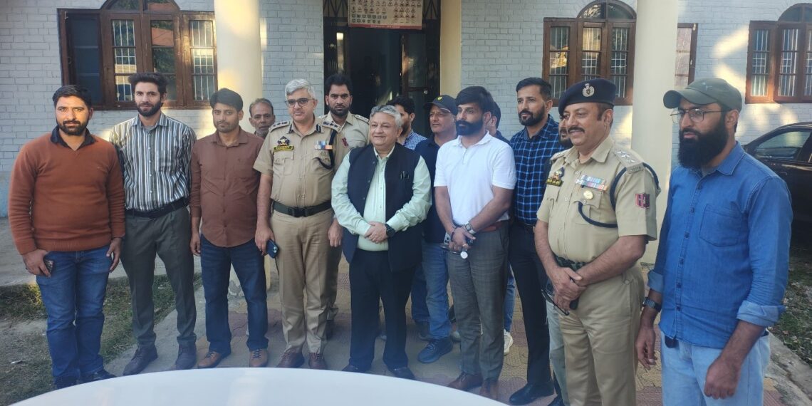 Transport Comm’r reviews MVD services, road safety in Kulgam