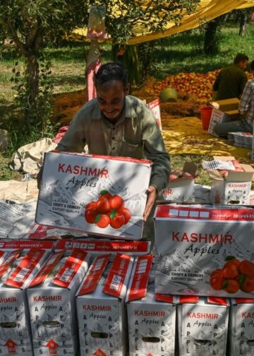 === Two decades of delay ===  Centre seeks Rs 4.16 cr refund from J&K govt over failed apple pack-house project