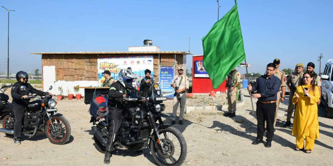 Div Com Jammu flags off Jammu–Basohli Bike Ride