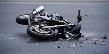 Two killed as kite string entangles motorcycle wheel