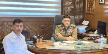 Adopt ‘SMART Policing,’ ‘Digital Beat Policing’: IGP Kashmir directs police stations