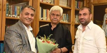 Union MoS, delegations call on LG Sinha