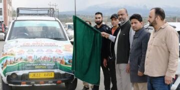 Ek Bharat Shreshtha Bharat : CEO Shopian flag-off ceremony to promote national unity, cultural harmony