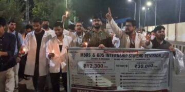 Intern doctors urge Govt to hike stipend within 5 days