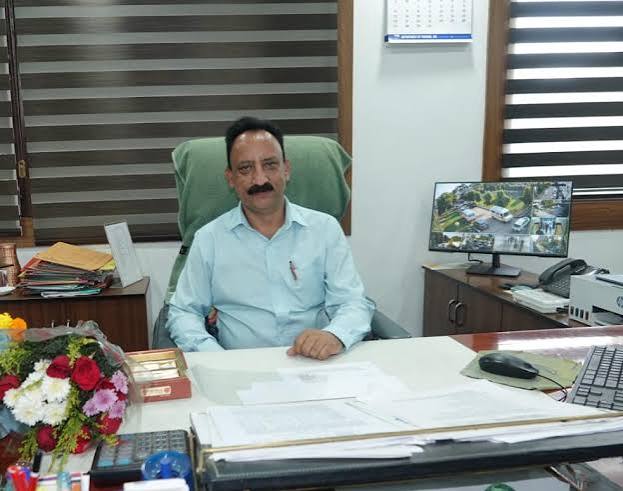 Dr Yugal Kishore takes over as Director Animal Husbandry Deptt Jammu
