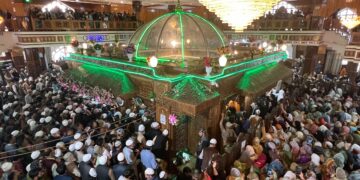 Urs Sheikh Nooruddin Noorani (RA) begins at Charar-i-Sharief