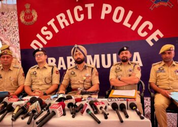 Police trace theft links to Awantipora, Leh
