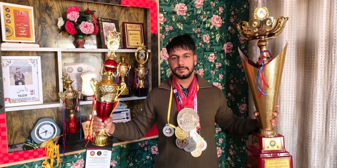 Pulwama’s Yasir Arafat Wani Wins National Powerlifting Gold