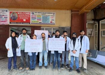 GMC Handwara PG residents protest, demand stipend hike